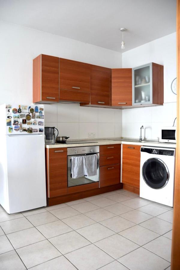 F8 1 Seaview Room, Living And Bathroom Shared , Stjulians Saint Julian's Luaran gambar